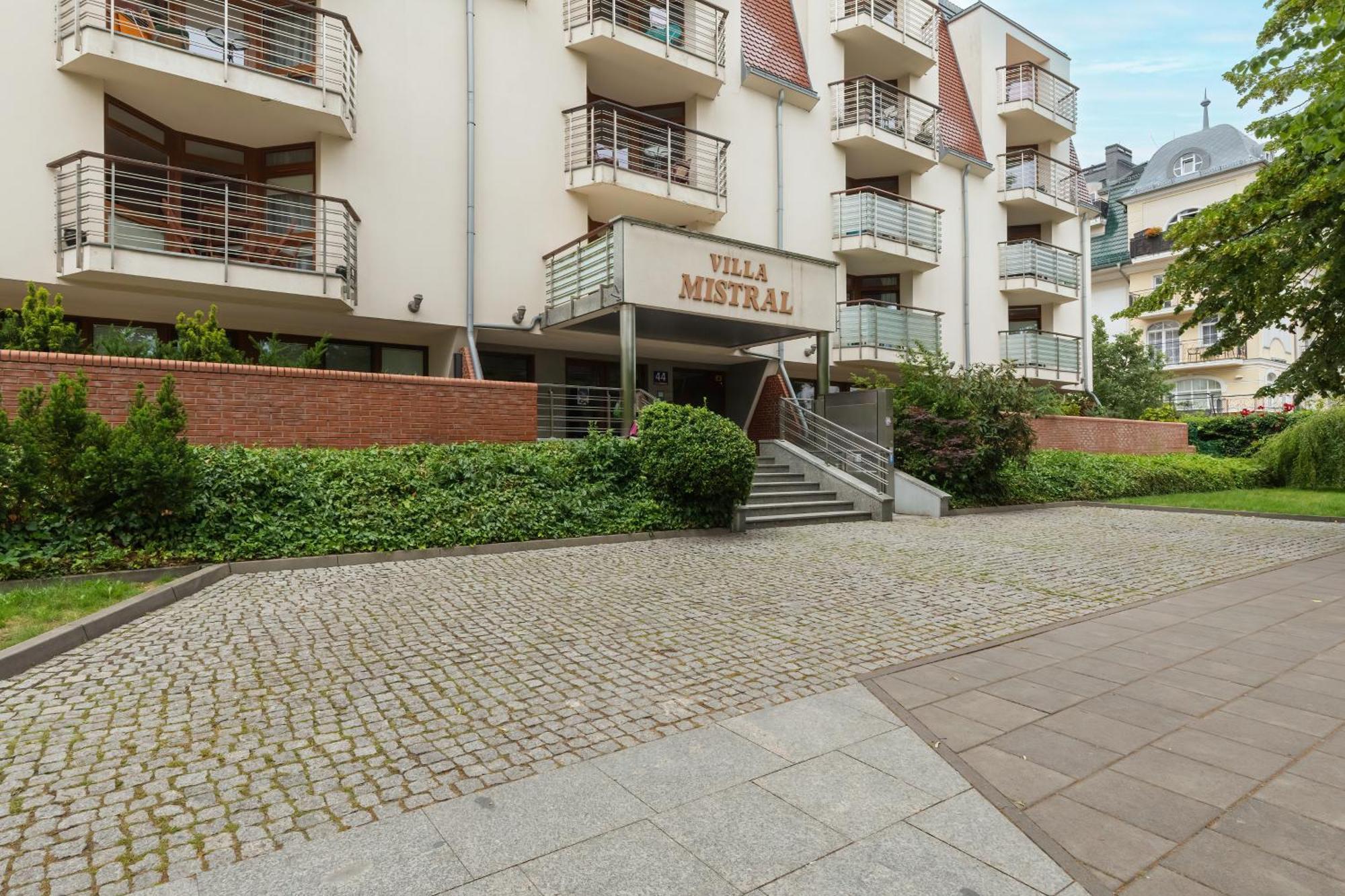 Apartamenty Przy Promenadzie Villa Mistral II By Noclegi Renters Swinoujscie Bagian luar foto